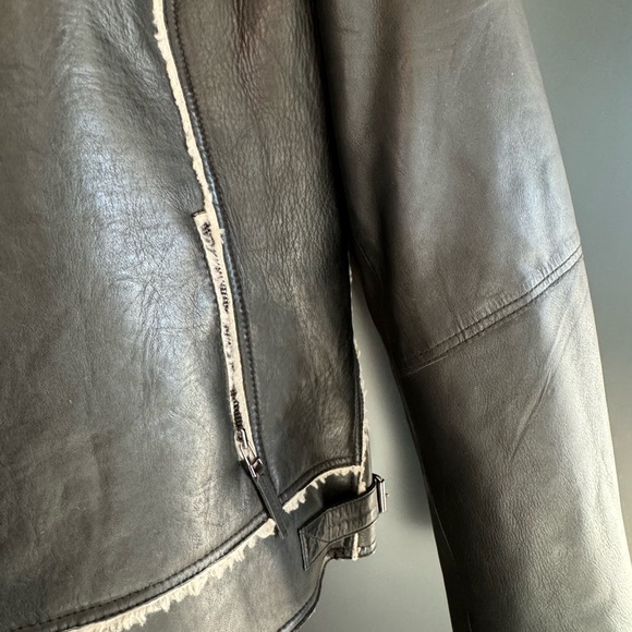 Leather and sheepskin jacket - Picture 7 of 9